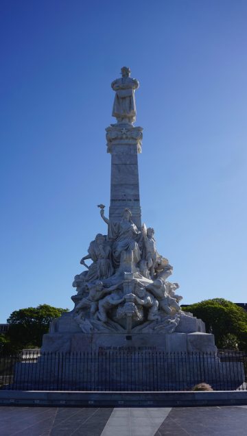Monumento a Cristóbal Colón Borok